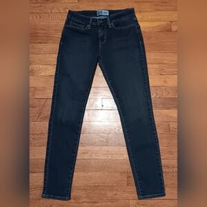 Women's Signature By Levi Strauss Modern Skinny Jeans